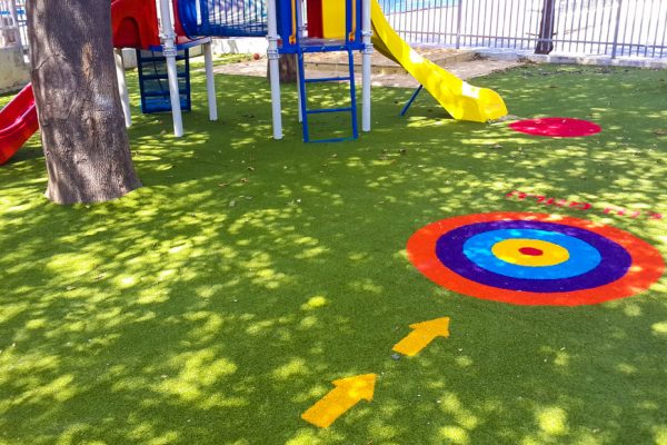 משטחי בטיחות לגני שעשועים משטחי בטיחות לגני שעשועים