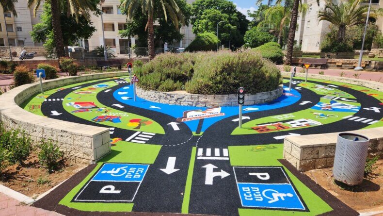 משחקי רצפה – פעילות מהנה, בטיחותית וחינוכית לכל גיל